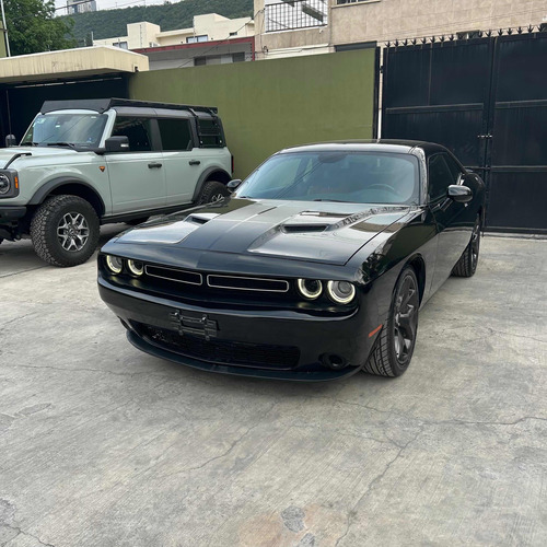 Dodge Challenger 3.7 3.6 Black Line X At