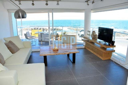 Divino Impecable Con Servicios-ref:9891