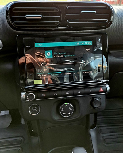 Imagen 17 de 21 de Citroen C4 Cactus Shine At Thp 1.6 Turbo
