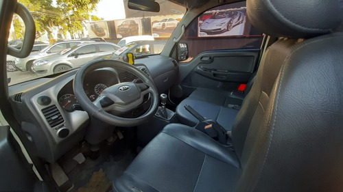 Imagem 9 de 10 de Kia Bongo - 2017/2018 2.5