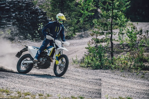 Imagen 10 de 18 de Husqvarna 701 Enduro 0km Homologada Unidad Fisica