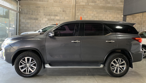 Toyota Hilux Sw4 2.8 Srx 177cv 4x4 7as At