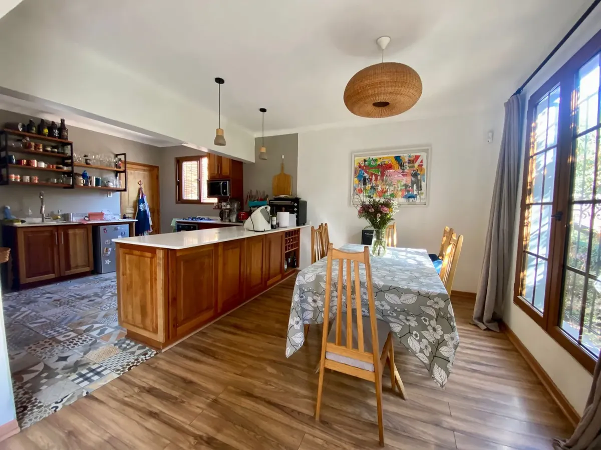 Imagen 5 de 16 de Se Vende Amplia Casa En Calle Joaquin Cabezas Ñuñoa
