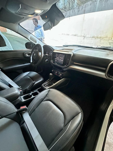 Imagen 5 de 15 de Fiat Toro Volcano 2.0 16v Multijet 4x4 At9 My23 Diesel U