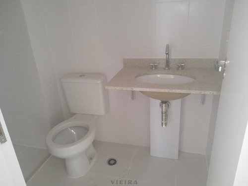 Imagem 10 de 15 de Sala Com Living Ampliado!! - 2745-1