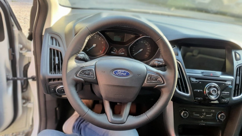 Tapizado En Cuero De Volante