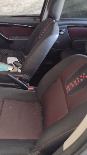 Imagem 4 de 10 de Renault Sandero 2012 1.6 16v Privilège Hi-flex Aut. 5p