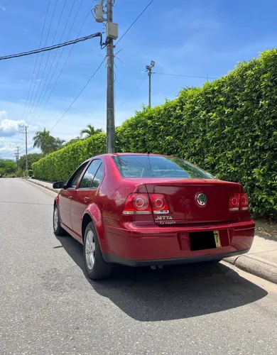 Automóvil Volswagen Jetta Trendline Modelo 2008 En Muy Buen
