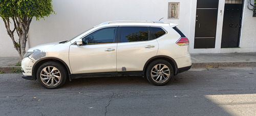 Nissan X-Trail 2.5 Exclusive 3 Row Cvt