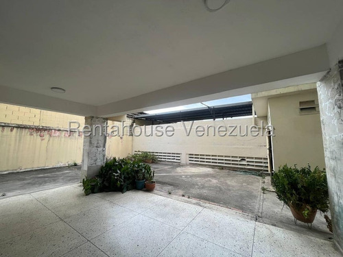 Amplio Y Moderno Apartamento Con Excelente Ubicacion En El Centro De Barquisimeto. Carrera 17 / 25-19502 As-ab
