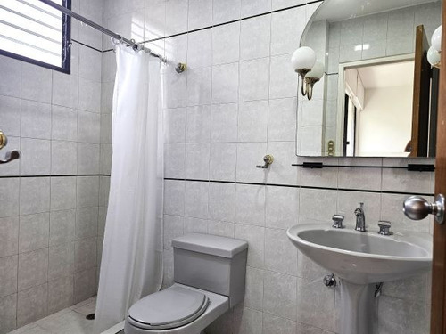 Amplio Apartamento En Los Naranjos Del Cafetal