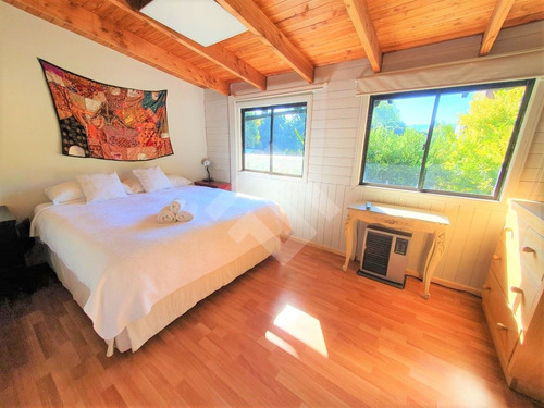 Hostal En Venta De 11 Dorm. En Pucónmcerca Playa