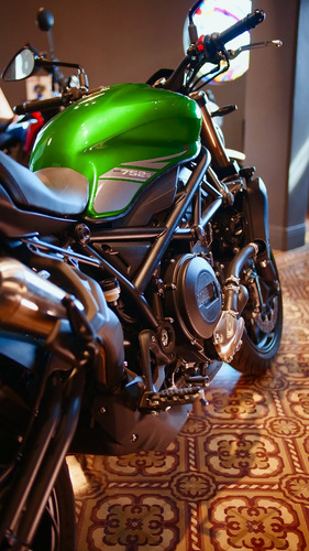Benelli 752s - 100% Financiada - Tomamos Tu Usada - Bike Up