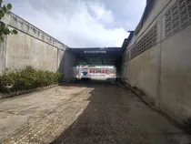 Comprar En Alquiler Opcion Comercial De Galpones Ideal Para Ferreteria, Constructora Con Patio Para Fabrica De Bloques, Tucacas