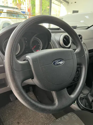 Ford Fiesta Move 2012