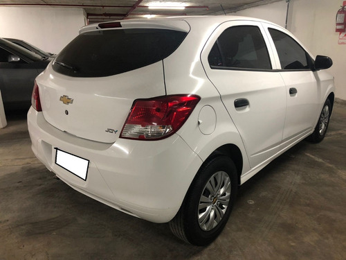 Imagen 4 de 9 de Chevrolet Onix Joy