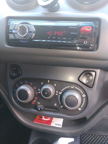 Imagem 8 de 9 de Fiat Fiorino 2017 1.4 Hard Working Flex 4p