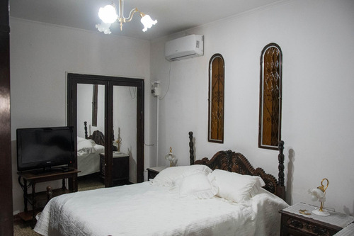 Venta Casa 8 Ambientes En Posadas