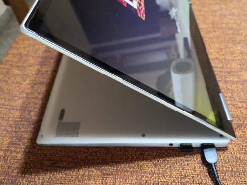 Lenovo Yoga 720 Core I7 8gb Nvidia Gtx 1050. Táctil 2en1 Plateado (Usado)