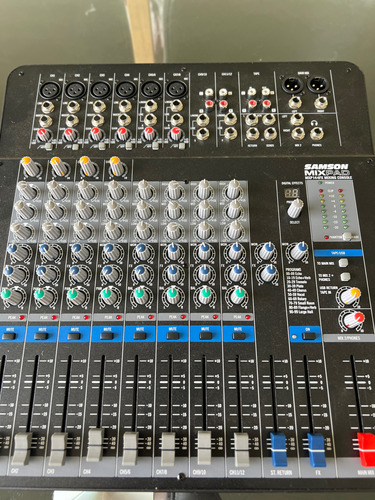 Mixer Con Efectos Y Conexión Samson Usb Mxp144fx