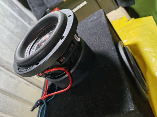 Subwoffer 6.5 Massive Hippo Negro (Usado)