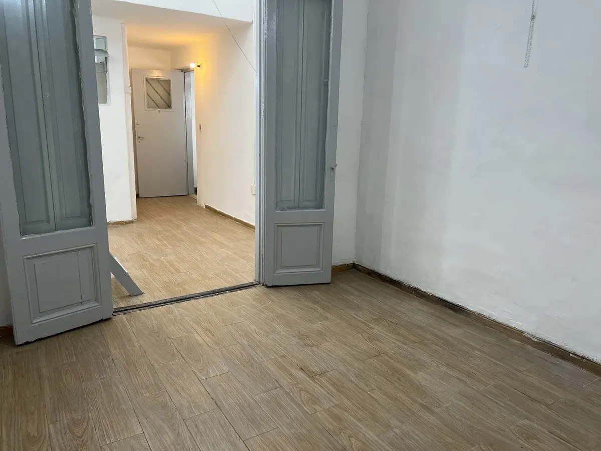 Apartamento De 3 Dormitorios. A Metros De Garibaldi Y De Amezaga. · Foto 4