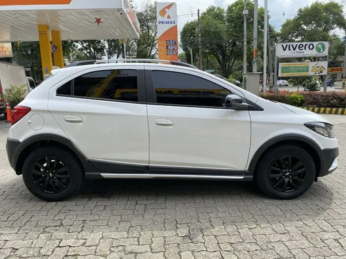 Chevrolet Onix 1.4 Active