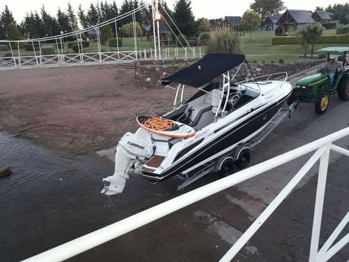 Day Cruiser - Custon - Motor Evinrude Etec 300cz 2t 300hp 6c