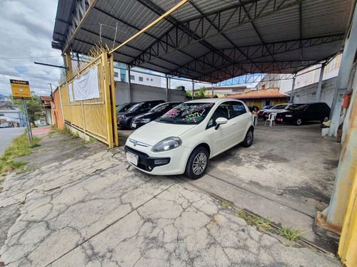 Fiat Punto Attractive 1.4 8v Flex 2014