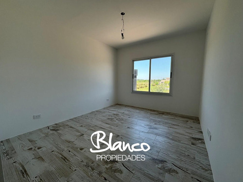 Casa En Venta En Puertos Del Lago, Barrio Araucarias, Escobar, G.b.a. Zona Norte