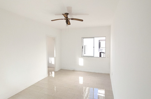 Imagen 2 de 9 de Alquiler Apartamento Pocitos Nuevo