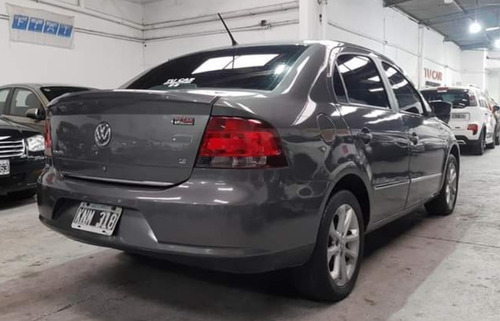Volkswagen Voyage 1.6 Highline 101cv 2011
