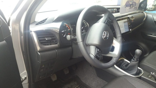 Toyota - Hiluz 4x4 D/c Srv 2.8 6mt
