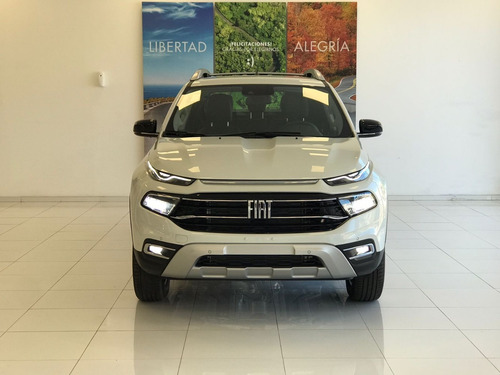 Imagen 2 de 10 de Fiat Toro Volcano My22 1.3t 4x2