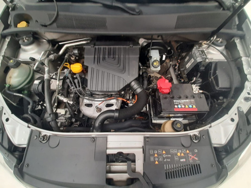 Imagen 24 de 25 de Renault New Sandero Expression 1.6 5p 2018 Dqk633
