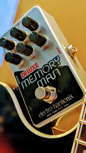 Pedal Electro Harmonix Nano Deluxe Memory Man Palermo Color Gris