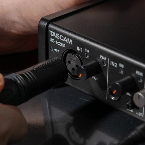 Interface De Audio Tascam Us-1x2hr Negro
