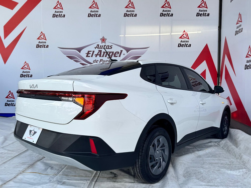 Kia K3 1.6 L Sedan At