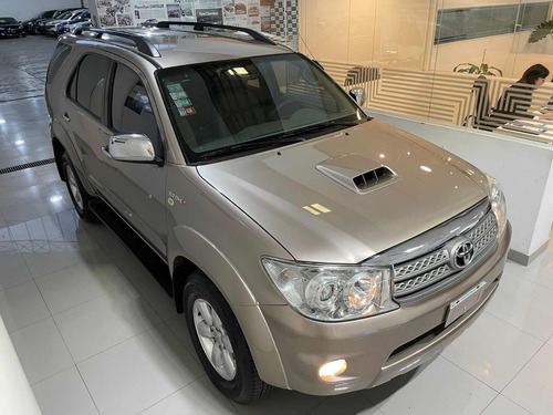 Toyota SW4 3.0 I Srv At C/cuero 4x4 (2009)