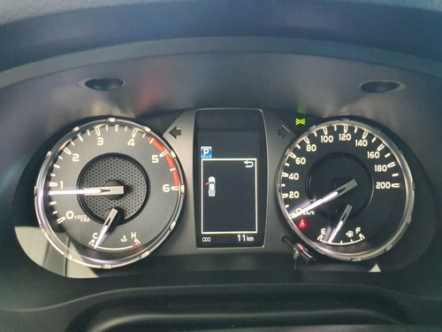 Imagen 12 de 15 de Toyota Hilux 2021 2.8 Cd Srv 177cv 4x4 At