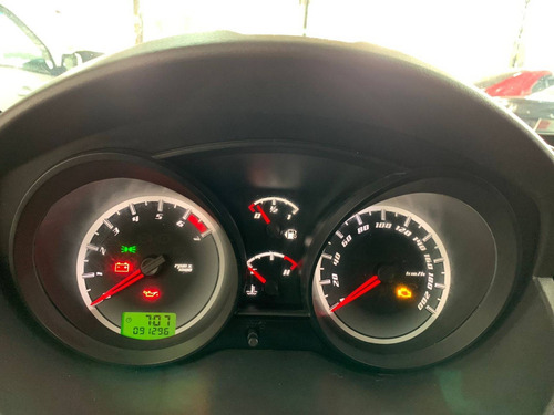 Imagem 8 de 10 de Ford Fiesta 1.0 Mpi Hatch 8v Flex 4p Manual