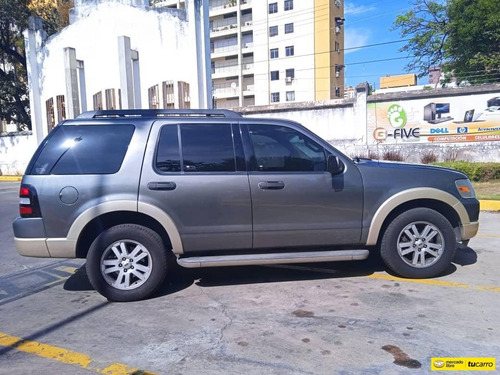 Ford Explorer Eddie Bauer