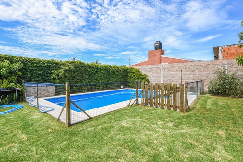 Imagen 16 de 30 de Casa De 4 Dormitorios En Venta Con Pileta En Fisherton Rosario