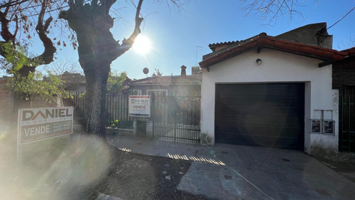 Imagen 1 de 13 de Casa Con Tres Dormitorios En Venta En Ituzaingo Sur