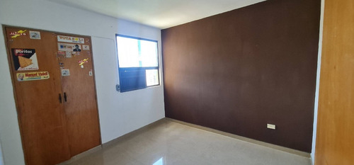 Imagen 4 de 11 de Apto En Venta En Valles De Camoruco Hilmar Rios C453281 Tlf 0414-432-69-46