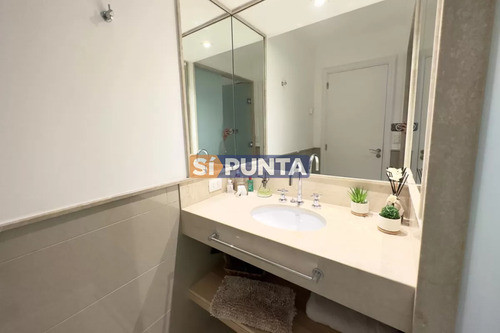 Apartamento En Alquiler De 3 Dormitorios Con Piscina Y Parrillero En Veramansa - Mansa