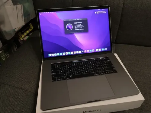 Macbook Pro 15 2018 I7 Touch Bar, 16gb Ram, Ssd 256gb Caixa