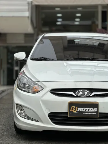 Hyundai Accent 1.6l 5 p
