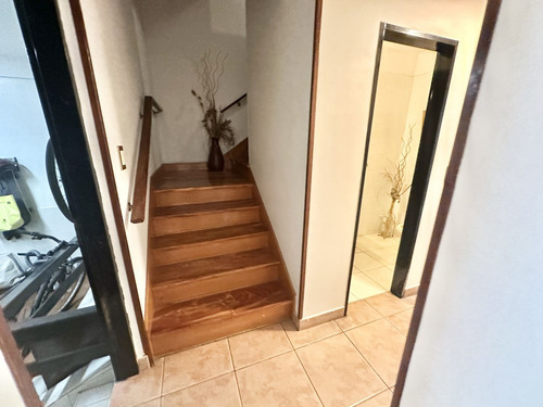 Venta De Hermosa Casa En Parque Chacabuco