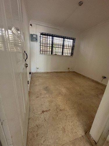 Local Comercial En Venta En La Zona Universitaria, Distrito Nacional
